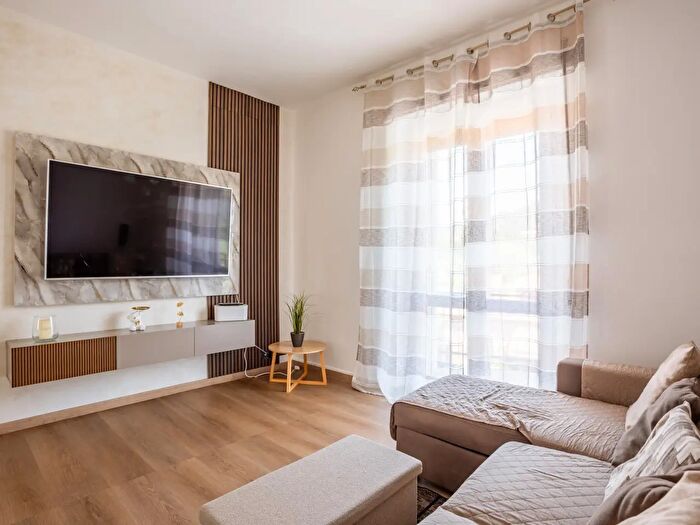 Appartamento trilocale in vendita in Via Verdi, Cocquio Trevisago