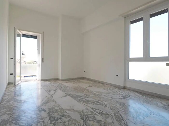 Appartamento trilocale in affitto in Via della Bufalotta, Roma