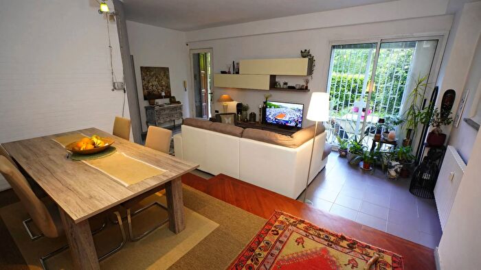 Appartamento trilocale in vendita in Strada Ponte Verde, Torino