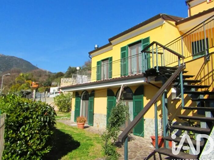 Casa con 7 locali in vendita in Via Liggie, Boissano