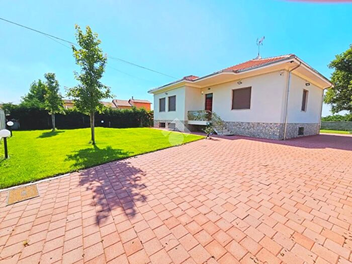 Casa con 5 locali in vendita in Via Antonio Gramsci, Alessandria