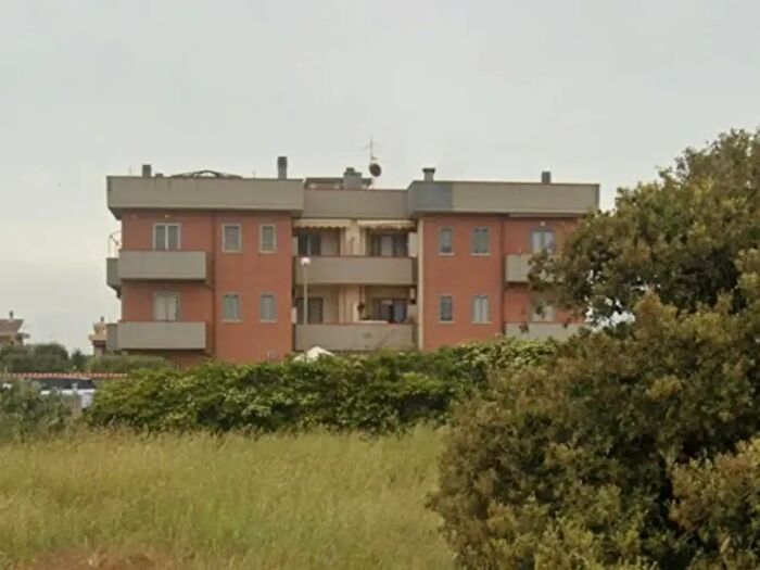 Appartamento bilocale in vendita in Via Ischia, Ardea