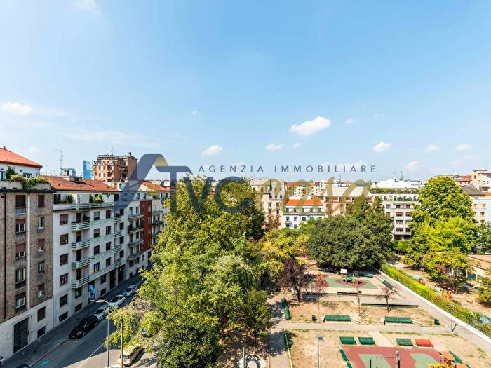 Appartamento bilocale in affitto in Via Giovanni Pierluigi da Palestrina, Centrale, Milano