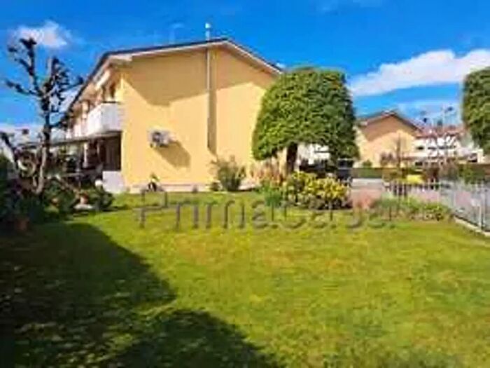 Casa con 5 locali in vendita in Via Nogare, Villafranca Di Verona