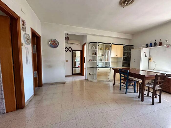 Appartamento quadrilocale in vendita in Via Monsignor Gaetano Pollio, Salerno