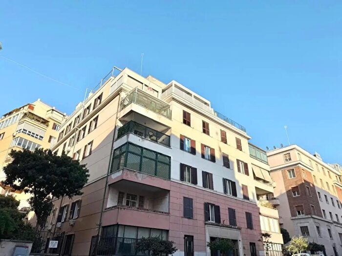 Appartamento con 5 locali in vendita in Via Giovanni Antonelli, Roma