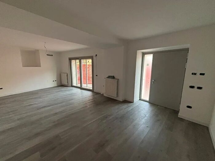 Appartamento in vendita in Via Grumelli Villongo Bg Italia, Villongo