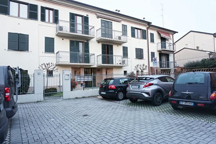 Appartamento quadrilocale in affitto in Via Du Tillot, Colorno