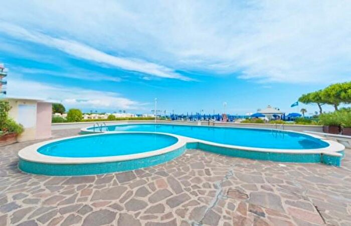 Appartamento trilocale in affitto in Via Levantina, Jesolo