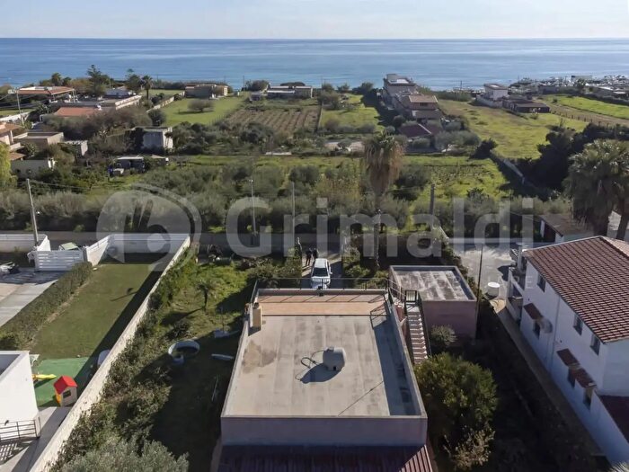 Casa in vendita in Via Libeccio Trav, Avola