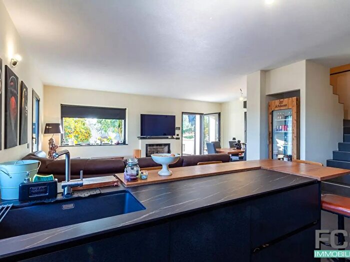 Casa con 5 locali in vendita in Via Usodimare, Finale Ligure