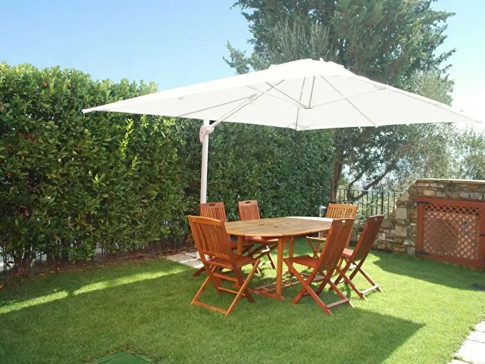 Casa quadrilocale in vendita in Via di Grigigliano, Pontassieve