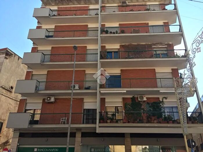 Appartamento con 5 locali in vendita in Via Monti, Casamassima
