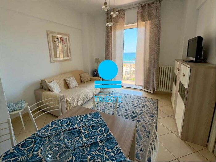 Appartamento trilocale in affitto in Mare, Pesaro