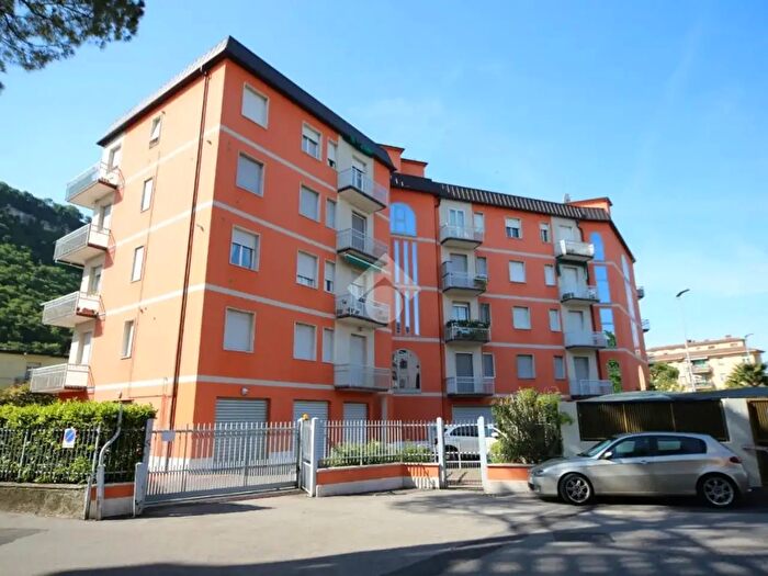 Appartamento bilocale in vendita in Via Vespucci, Garda