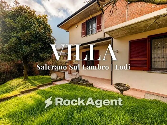 Casa con 5 locali in vendita in Via Gabriele d'Annunzio, Salerano Sul Lambro