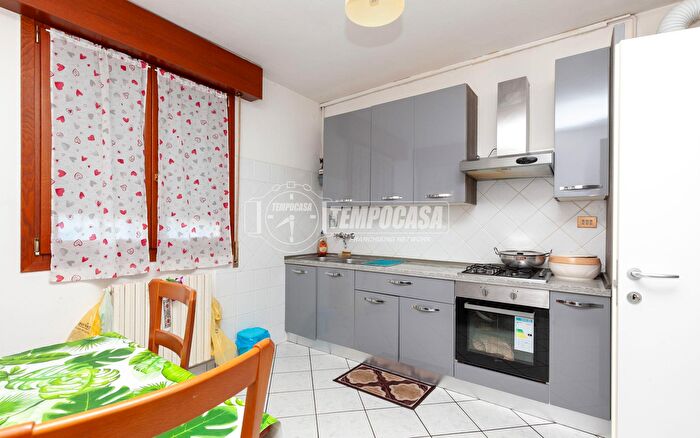 Appartamento trilocale in vendita in Via Panerazzi a, Crevalcore