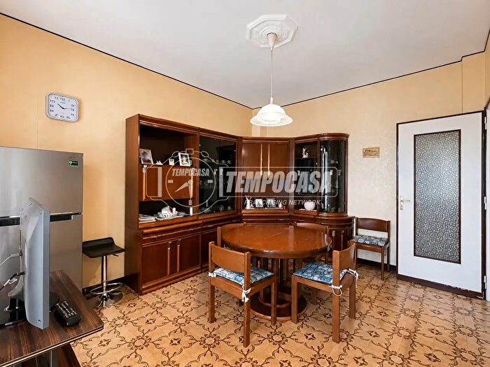 Appartamento trilocale in vendita in Corso Toscana, Torino