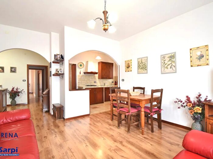 Appartamento con 6 locali in vendita in Via Giuseppe di Vittorio, Tempio Pausania