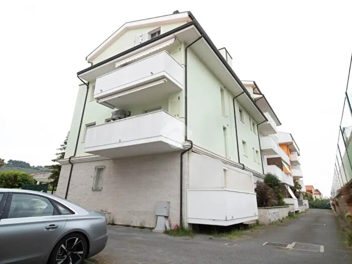 Appartamento trilocale in vendita in Via G Mazzini, Tortoreto