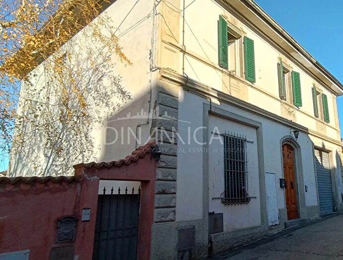 Casa quadrilocale in vendita in Vinci