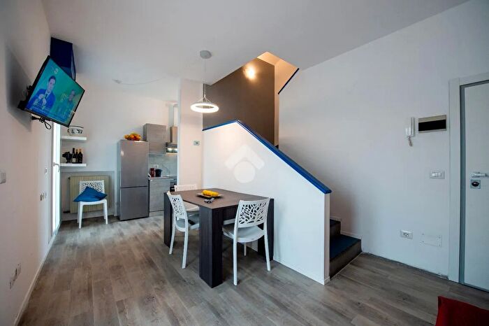 Appartamento trilocale in vendita in Via Cattaneo, Cattolica