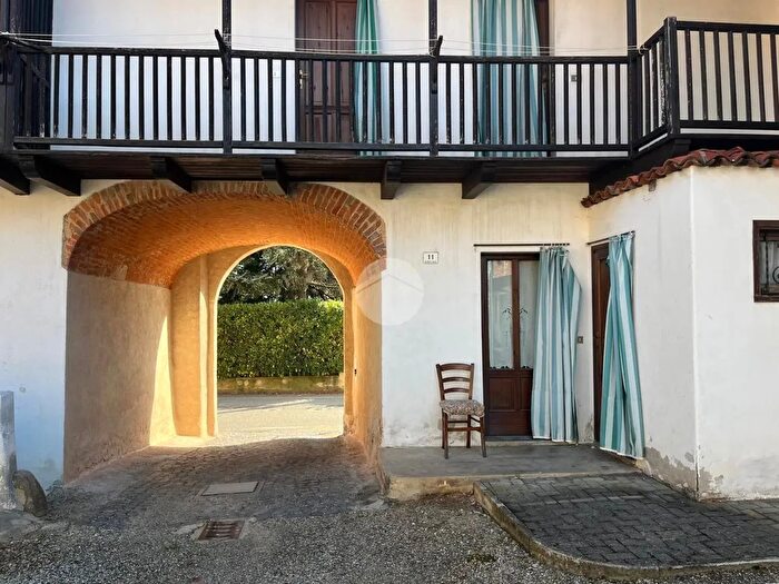 Casa con 5 locali in vendita in Via a Cerruti, Lessona