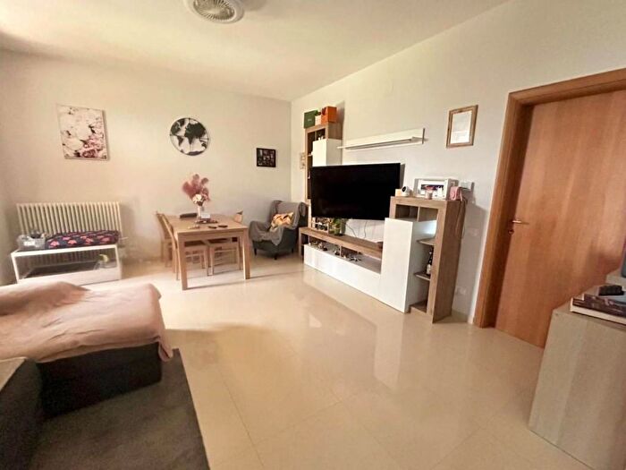 Appartamento trilocale in affitto in Contrada Cucullo, Centro, Ortona