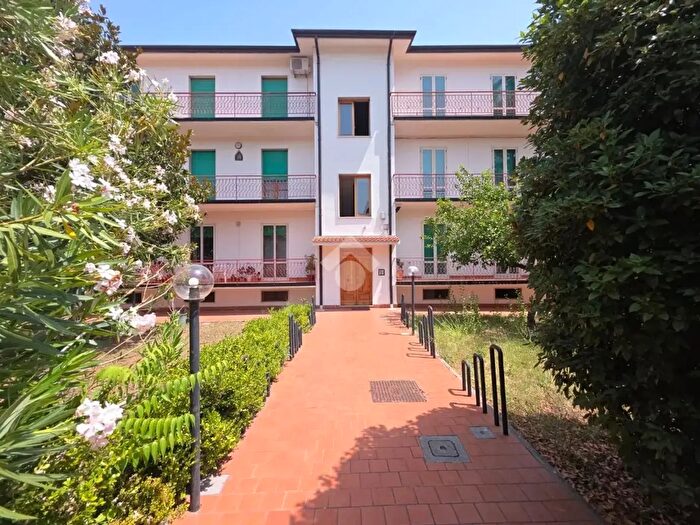 Appartamento con 5 locali in vendita in Via Starza, Sant'Agata De' Goti