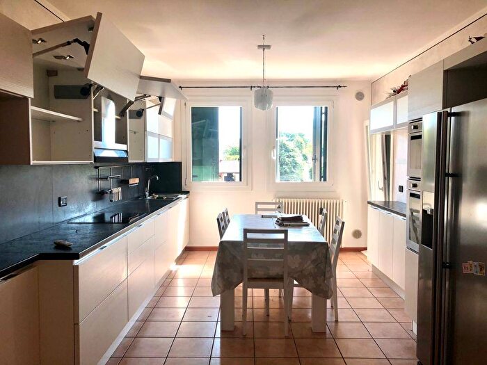 Appartamento trilocale in affitto in Centro, Lozzo Atestino