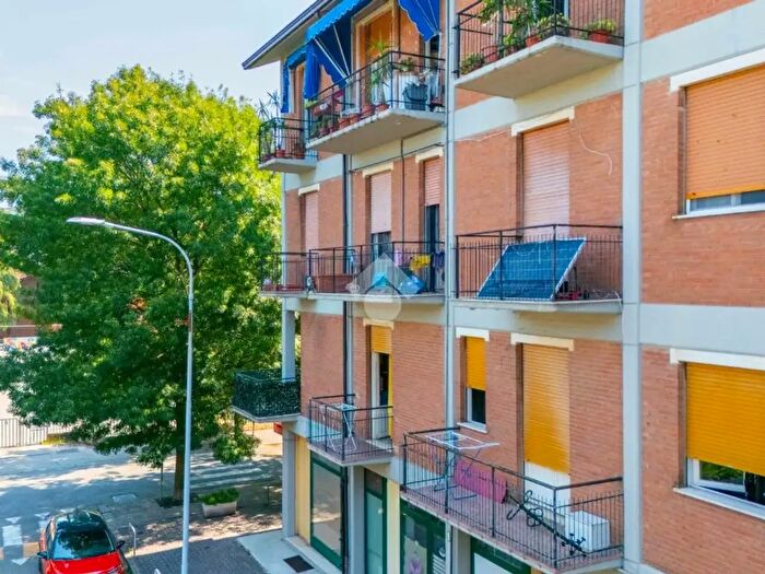 Appartamento trilocale in vendita in Via Antonio Cecchi, Reggio nell'Emilia