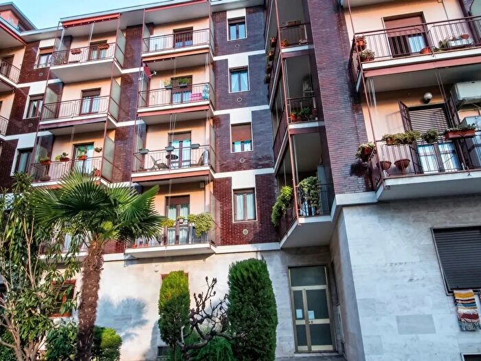 Appartamento bilocale in vendita in Via Bologna, Legnano