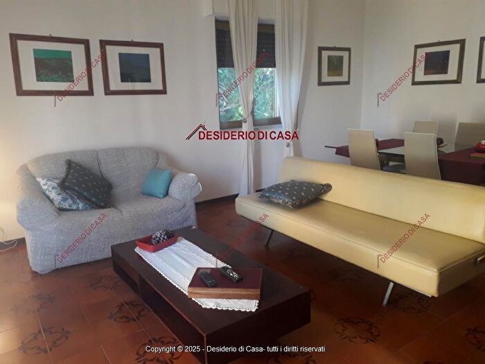 Appartamento trilocale in vendita in Via Alloro Palermo Pa Italia, Palermo