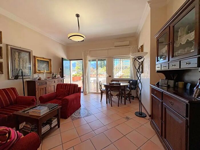 Appartamento quadrilocale in vendita in Appartamento Via Matteotti, Loano