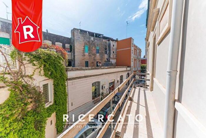 Appartamento trilocale in vendita in Via De Argenteris, Lecce