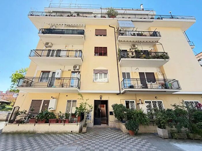 Appartamento bilocale in vendita in Via dei Gonzaga, Roma