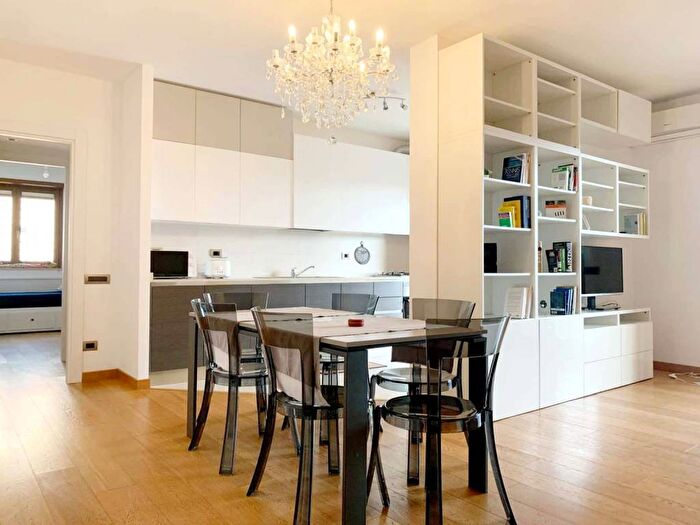 Appartamento trilocale in affitto in Viale della Grande Muraglia, Torrino, Roma