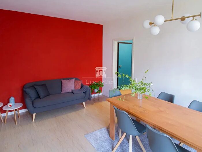 Appartamento trilocale in affitto in Piazza Vittorio Emanuele II, Salo