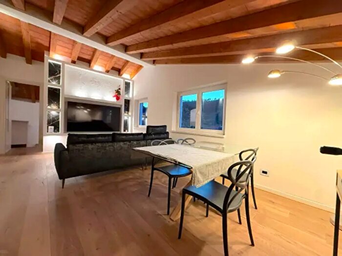 Appartamento trilocale in vendita in Sarzana