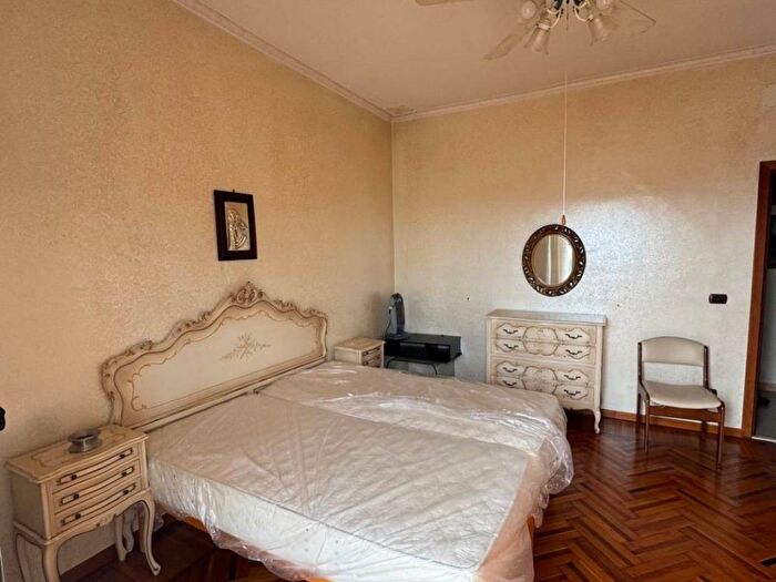 Appartamento trilocale in affitto in Via Lorenzo Ghiglini, Nervi, Genova