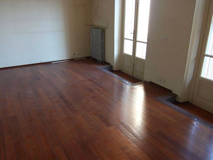 Appartamento con 5 locali in affitto in Centro, Alba