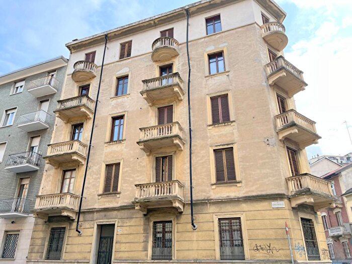 Appartamento trilocale in affitto in Via San Paolo, San Paolo, Torino