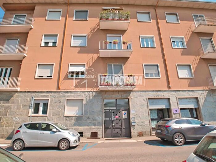 Appartamento trilocale in vendita in Via Nicolao Sottile, Novara
