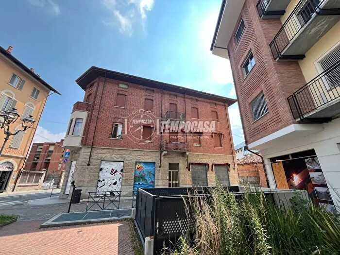 Appartamento trilocale in vendita in Piazza della Repubblica, Castellamonte