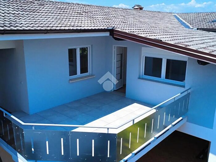 Appartamento quadrilocale in vendita in Via Vittorio Veneto, Reana del Rojale