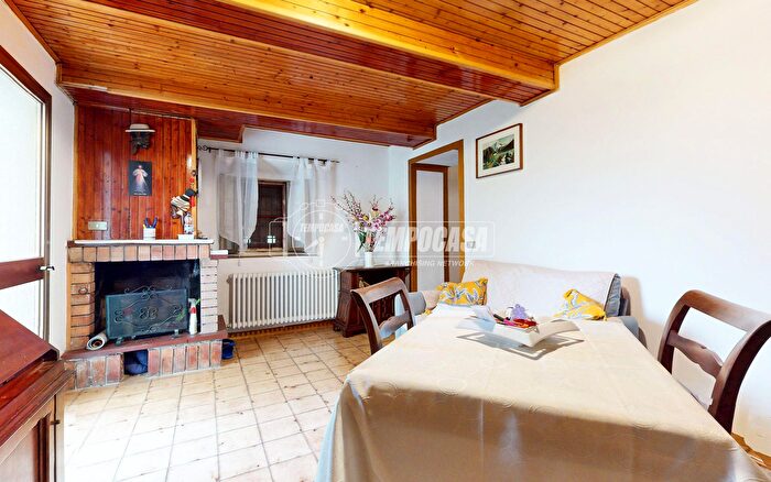 Appartamento trilocale in vendita in Via Castello H, Guiglia