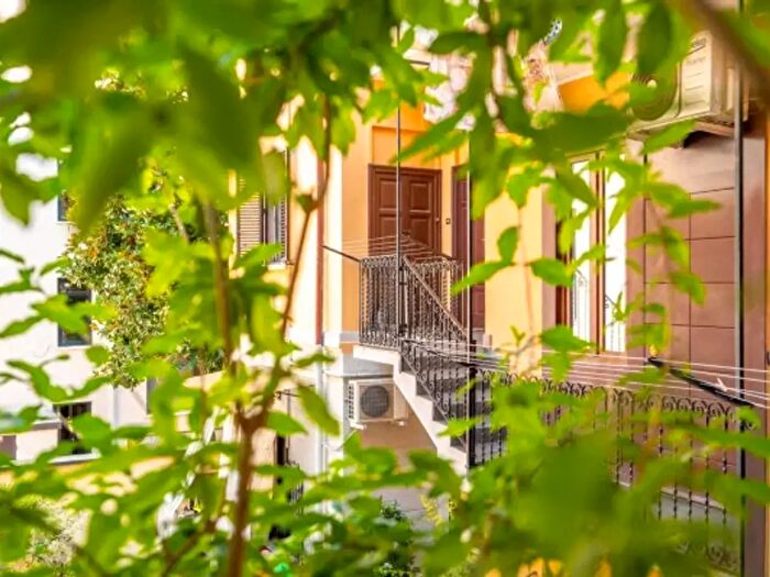 Appartamento bilocale in vendita in Via Legnone, Milano