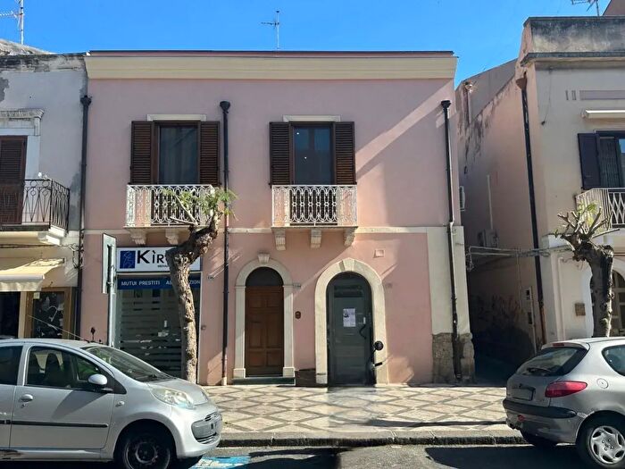 Casa quadrilocale in vendita in Via Umberto I°, Milazzo