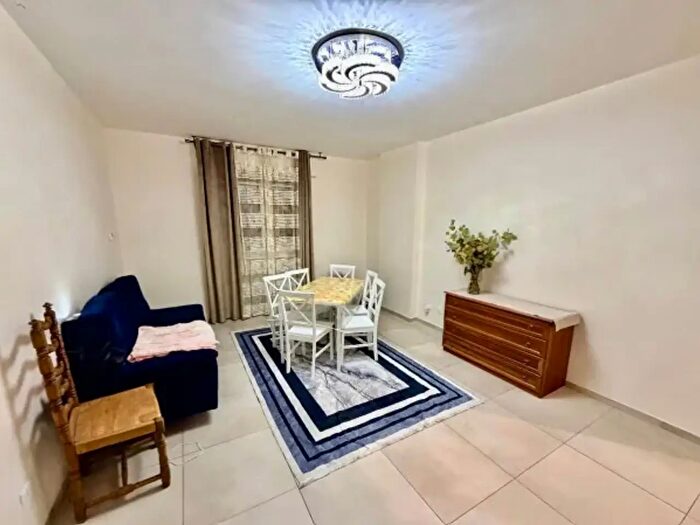 Appartamento quadrilocale in vendita in Via Antonio Parma, Piacenza