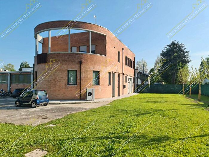 Appartamento quadrilocale in affitto in Via Wolfgang Amadeus Mozart, Modena Est, Modena